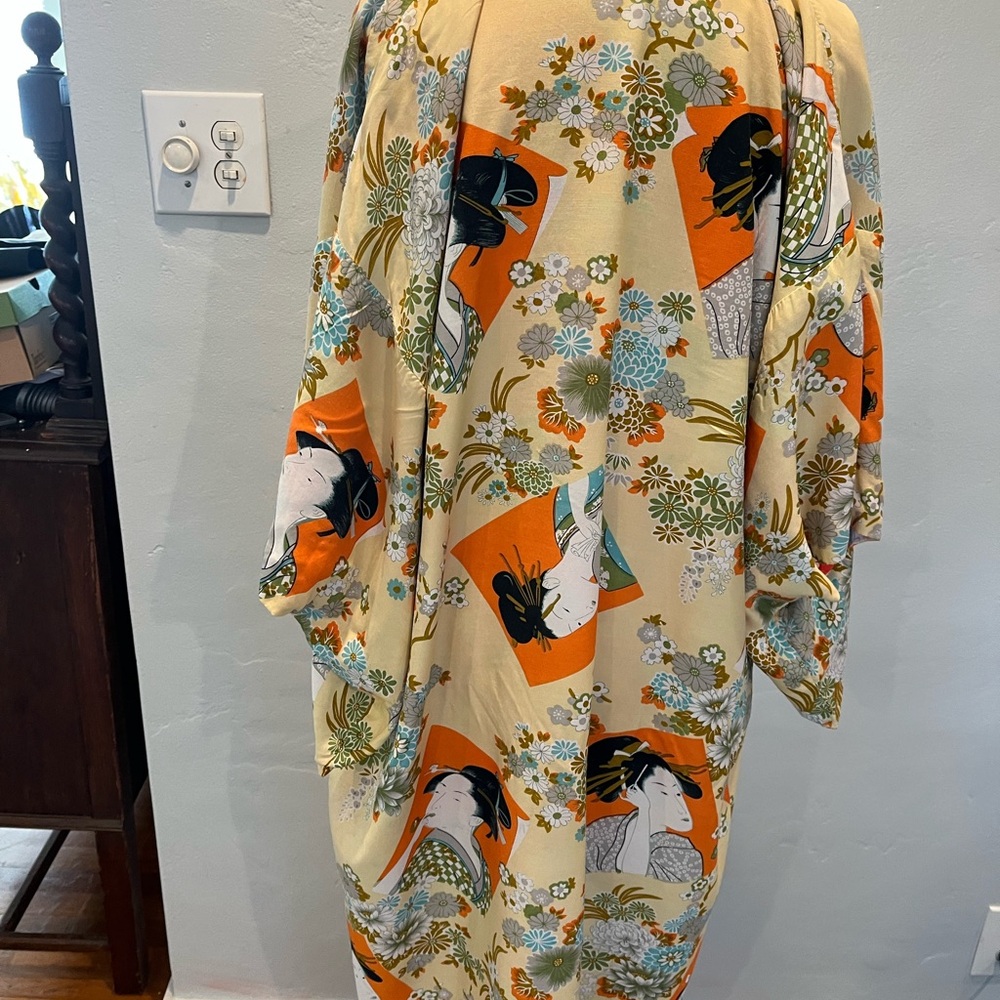 Kimono Robe Floral Geisha Print - Picture 5 of 8